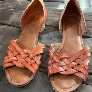 target - universal thread - cognac strappy sandals - size 8.5